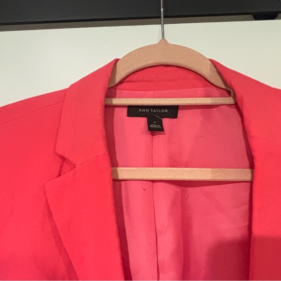 Ann Taylor Vibrant Pink Single-Button Blazer - Picture 2 of 8
